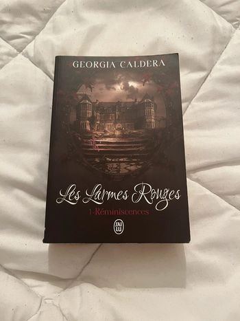 Très bon livre les larmes rouges