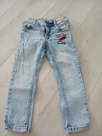 Jean taille 24 mois
