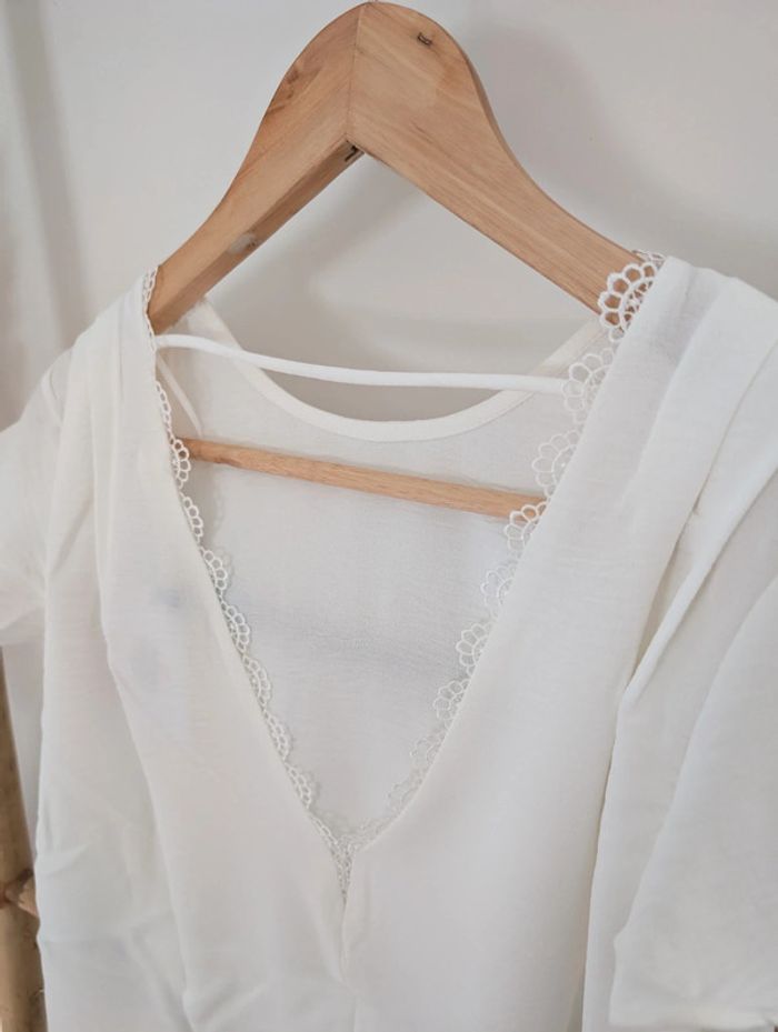 Magnifique blouse blanche Naf Naf avec broderie neuve - photo numéro 2