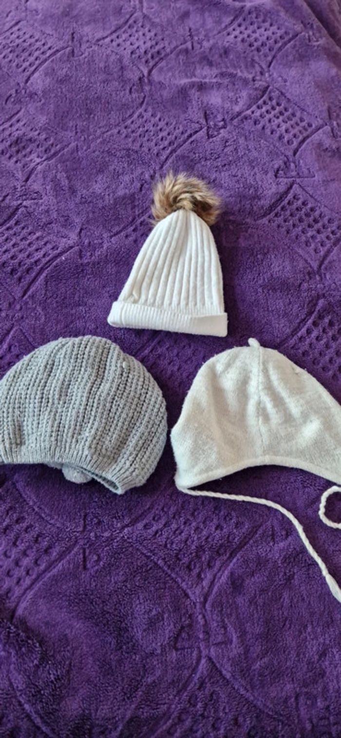 Lot de 3 bonnets pour fille 24 mois - photo numéro 2