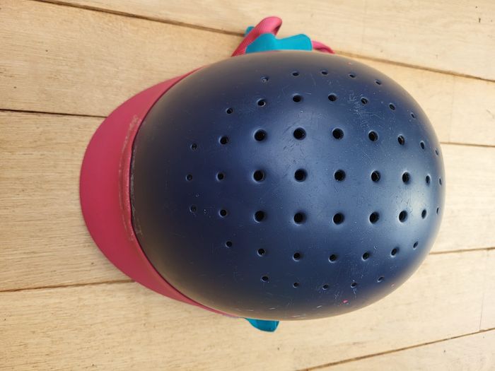 Fouganza bombe 55-58cm - photo numéro 3