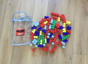 Bricks à empiler Abrick Ecoiffier