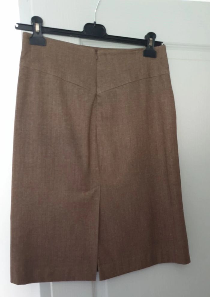Jupe droite marque Saint-Hilaire marron - Taille 38 - Parfait état - photo numéro 2