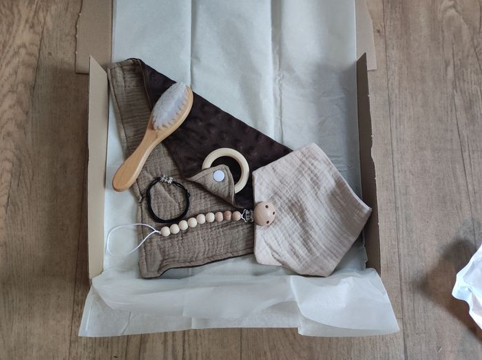 Box cadeau naissance - photo numéro 2