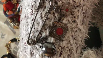 Broche