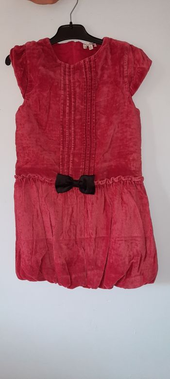 Jolie robe rouge 8 ans