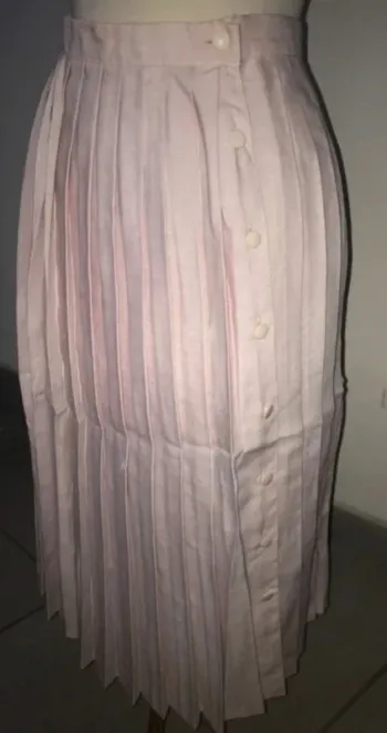 jupe longue plissée couleur rose pâle taille m