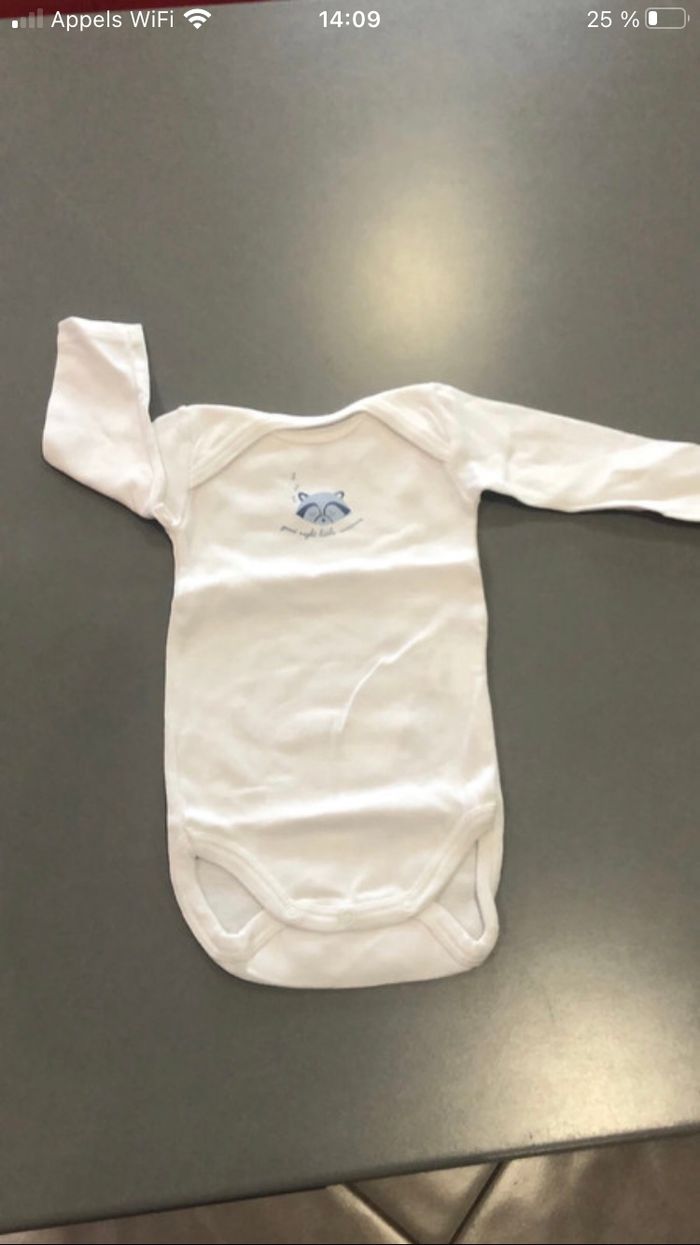 Lot de 3 bodys 6 mois - photo numéro 4