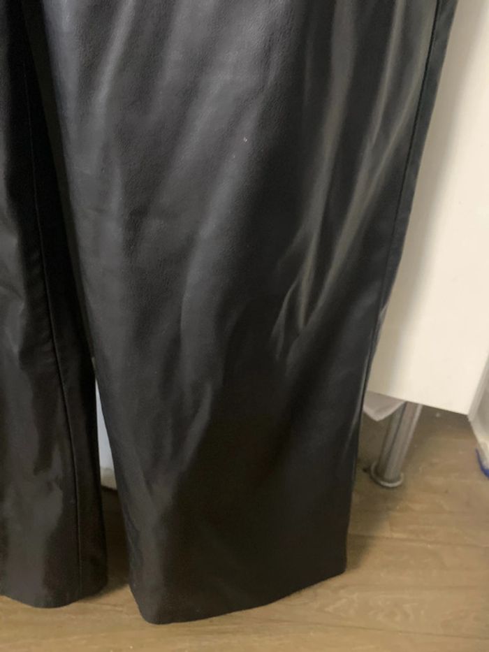 Pantalon habillé . similicuir. Zara, femme, taille S. - photo numéro 5