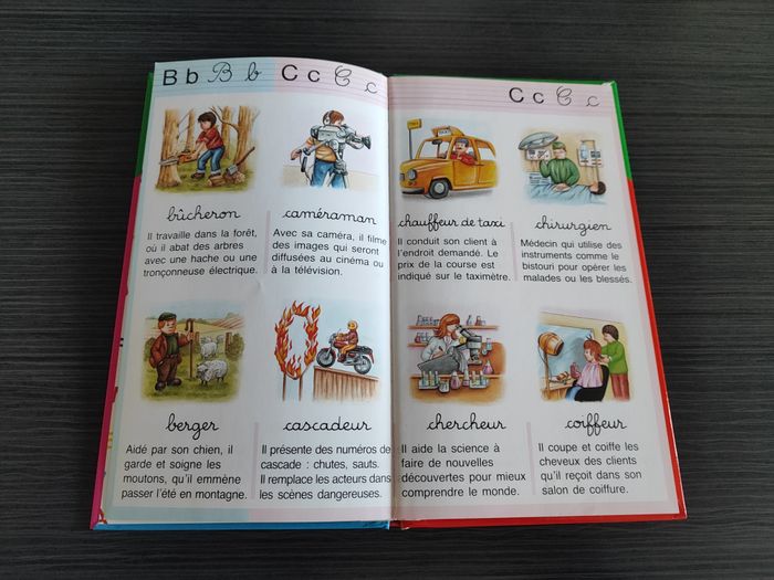 Livre Mon petit dictionnaire des Métiers - photo numéro 4