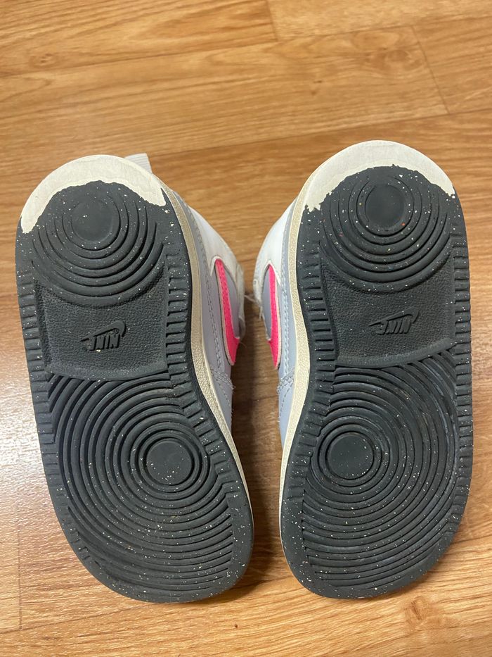 Baskets montantes Nike fille T.25 - photo numéro 9