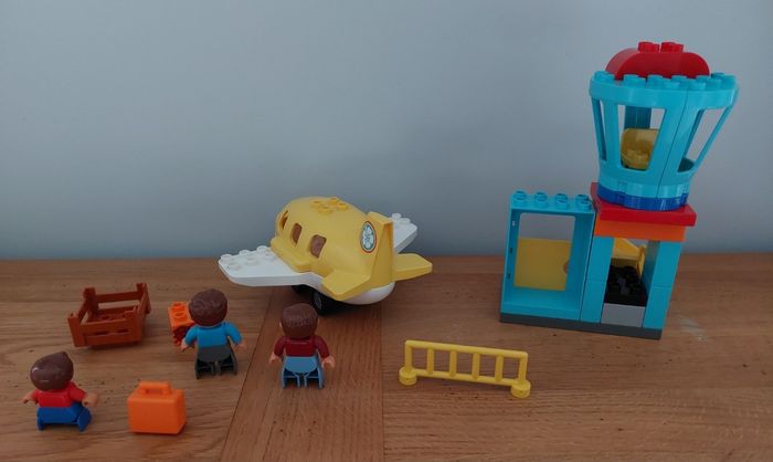L'aéroport Réf 10871
Lego Duplo - photo numéro 2