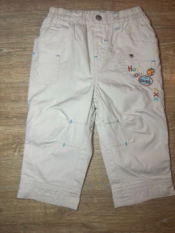 Pantalon beige ./