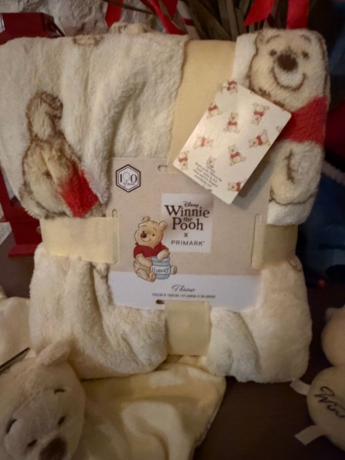 Ensemble plaid -Doudou-Hochet Winnie l’ourson neuf Disney - photo numéro 5