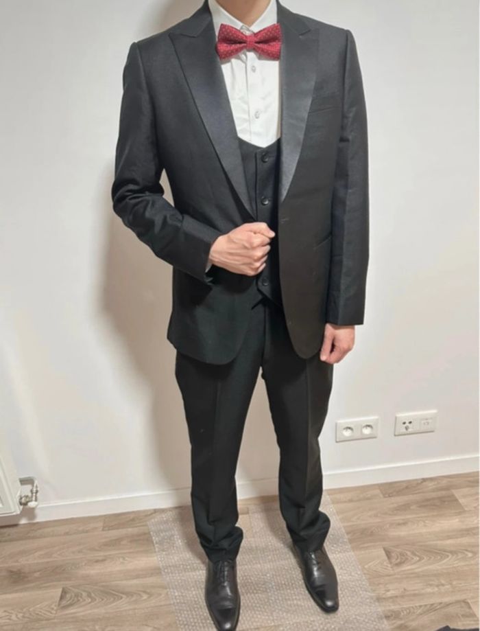 Costume smoking noir 3 pièces T46-48