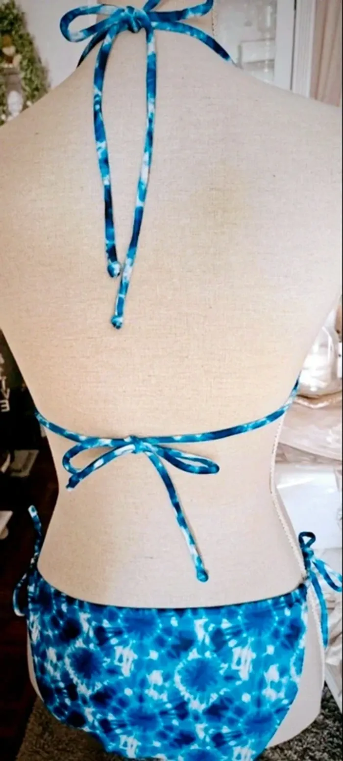 Maillot de bain 2 pièces bleu Taille 42 Neuf - photo numéro 3