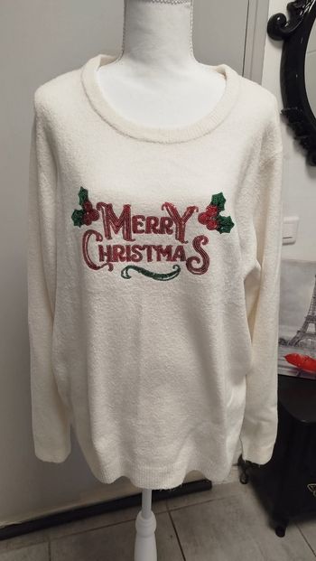 Pull de Noël Tissaia