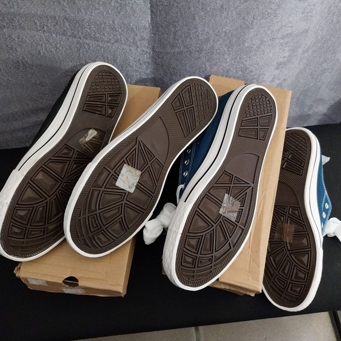 2 paires de chaussures en 39 - photo numéro 3