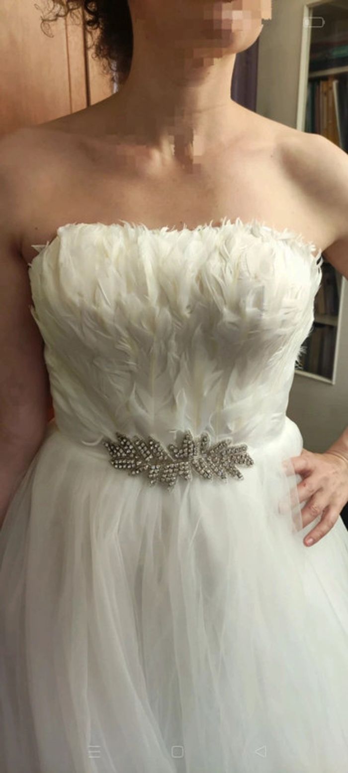 Robe de mariée bustier 36 "princesse" plumes et strass avec traîne et voile - photo numéro 9