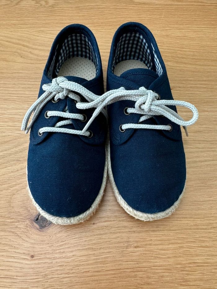 Baskets basses bleu marine à lacets - Pointure 28 - photo numéro 2