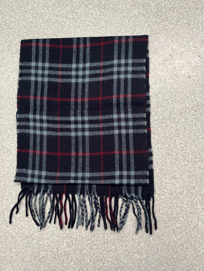 Écharpe Burberry - photo numéro 2