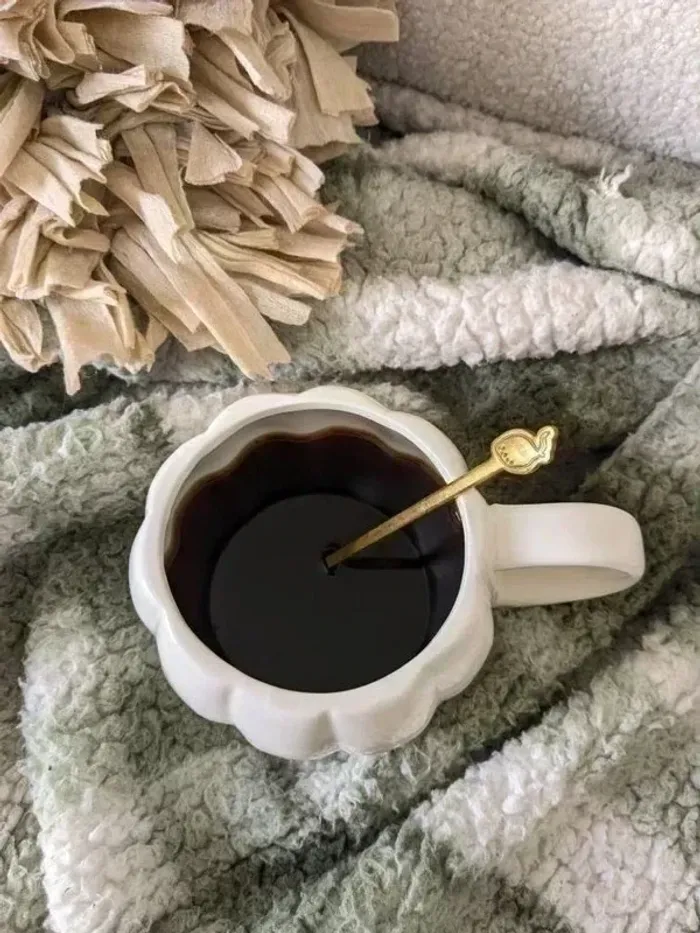 Jolie tasse mouchetée en céramique en forme de citrouille - NEUVE Neuf sans étiquette - photo numéro 2