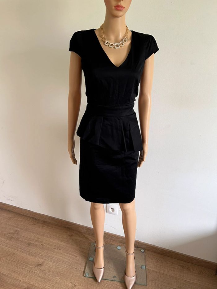 Robe noire à manches courtes Sinequanone taille 38 jamais portée (taille petit) - photo numéro 3