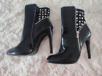 Bottines noires à talons sans marque taille 37