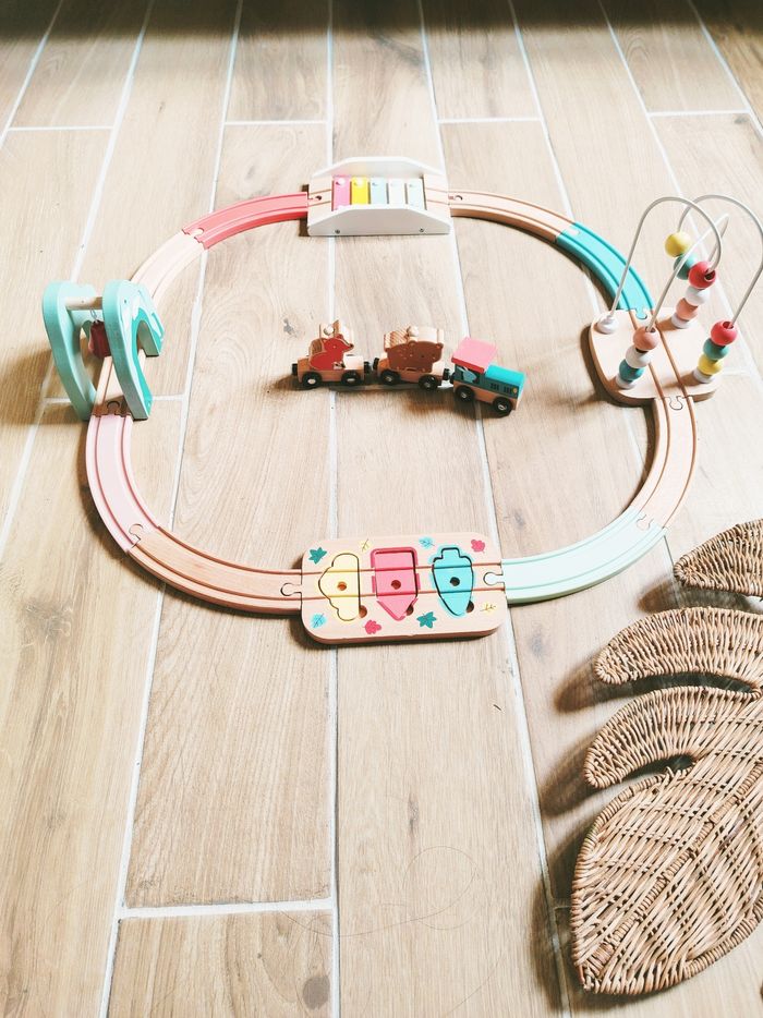 🚂Mon premier circuit de train en bois 5 en 1 marque Vertbaudet