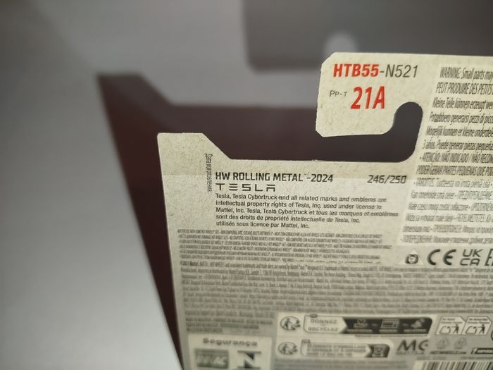 Hot Wheels Tesla Cybertruck 2024 - photo numéro 9