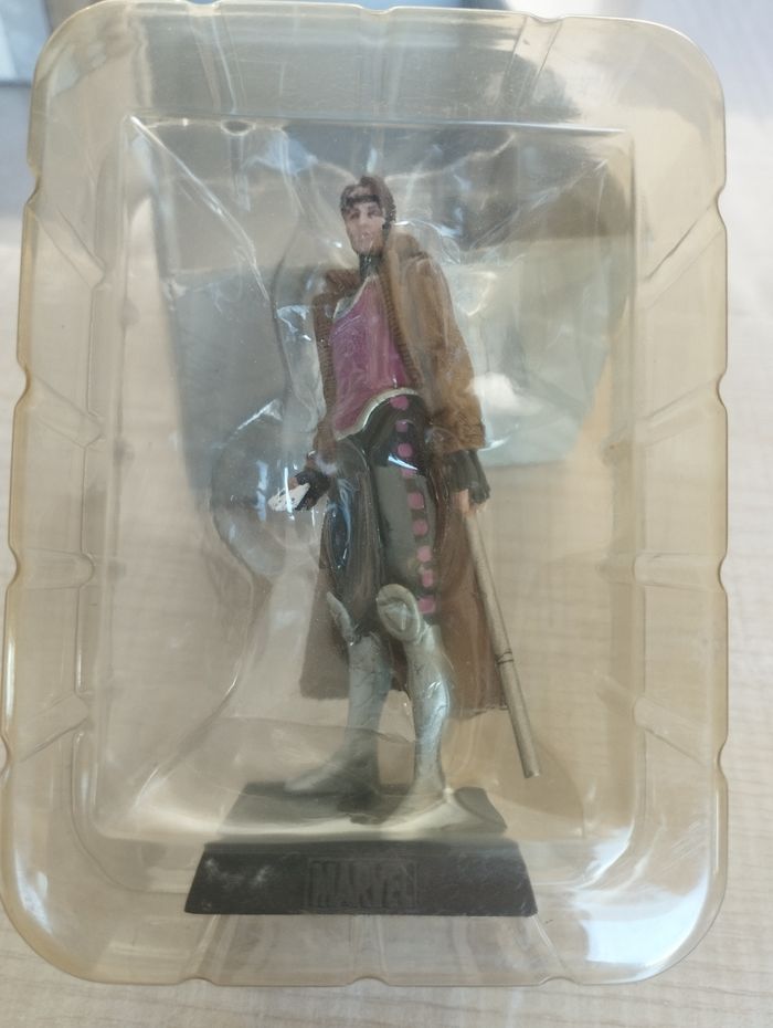 Figurine Marvel gambit en plomb - photo numéro 2
