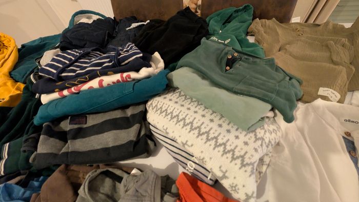 Lot de vêtements garçons 4 ans - photo numéro 3