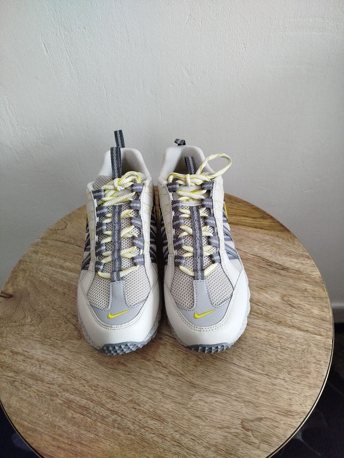 Baskets de randonnée Nike T 38 - photo numéro 3