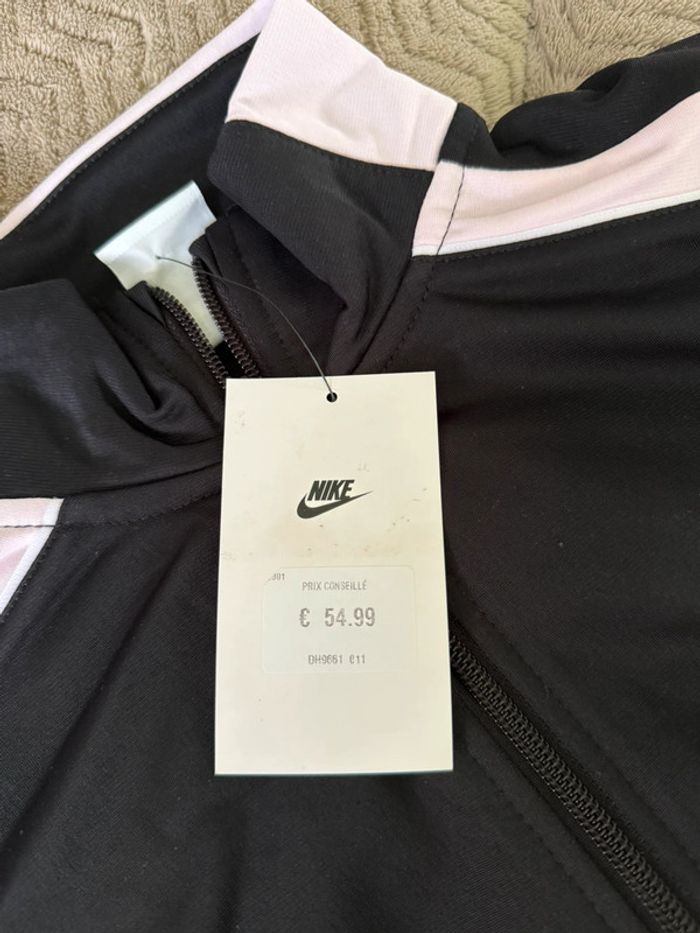 Veste Nike neuve avec étiquettes pour enfants taille L - photo numéro 6