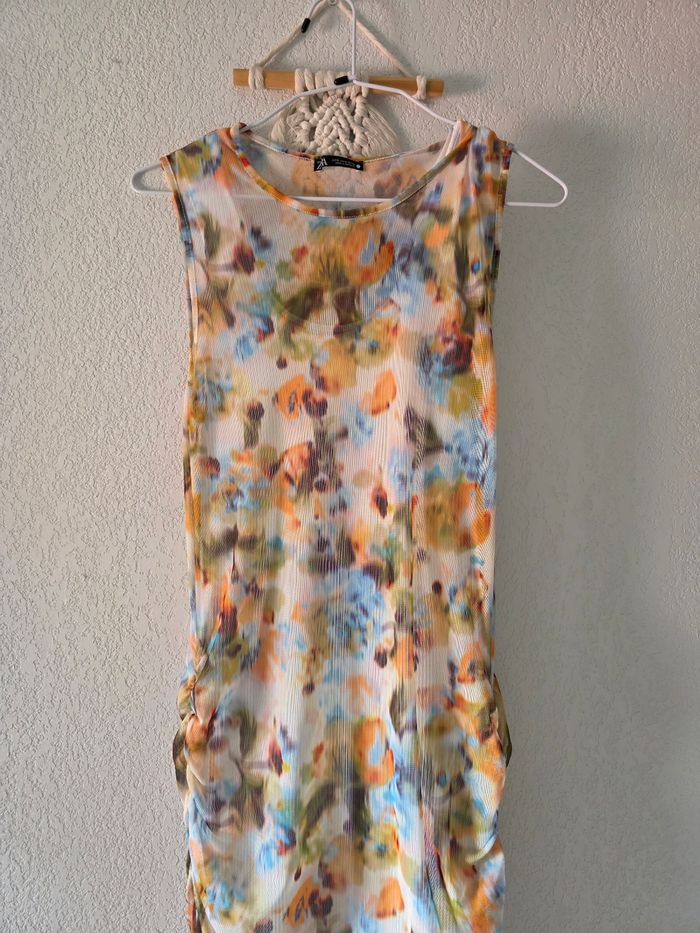 Jolie robe longue tube colorée Zara taille s - photo numéro 2