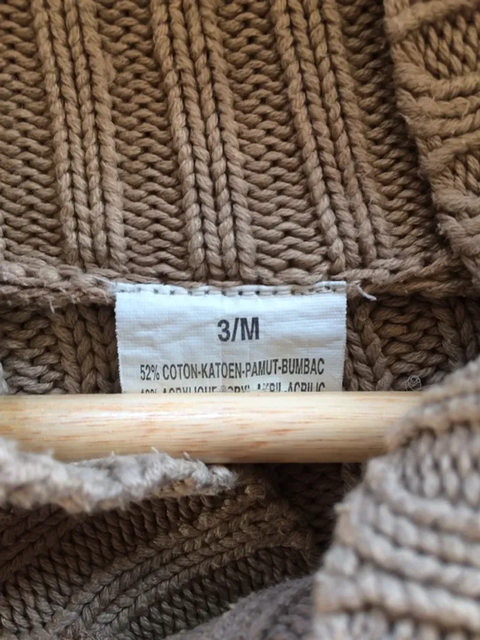 Pull beige à torsades T.L - photo numéro 2