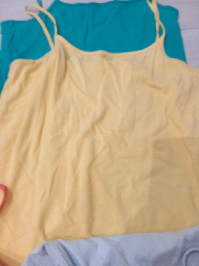 Lot 7 debardeur M et S - photo numéro 7