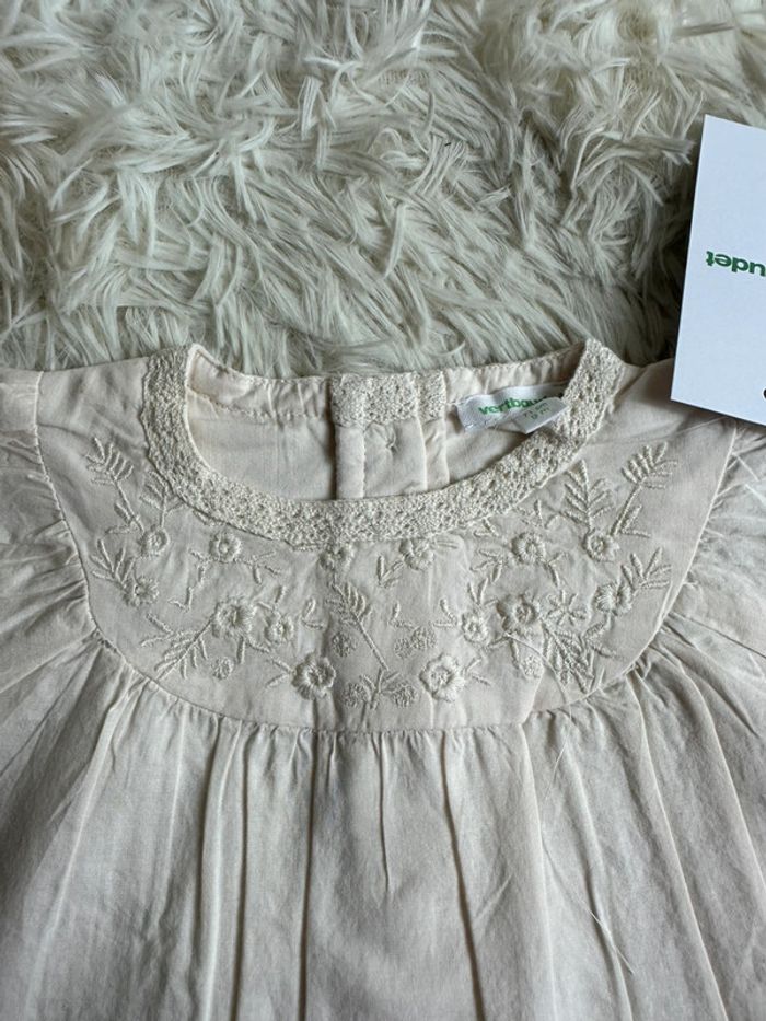 Blouse blanche Vertbaudet taille 9 mois - photo numéro 2