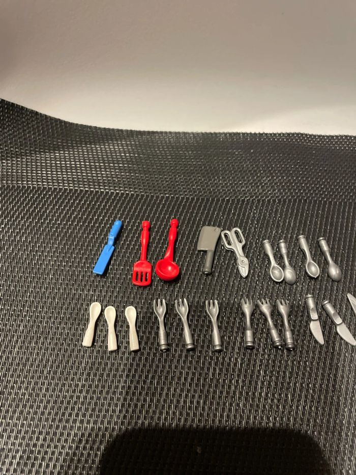 Playmobil lot couverts et accessoires cuisine louche pelle à gâteau feuille boucher pièces détachées - photo numéro 5