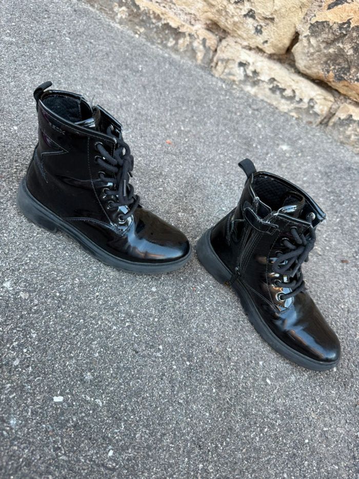 Bottines Geox vernies pointure 31 - photo numéro 2