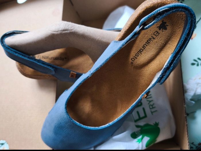 El Naturalista bleu pointure 39
WAKATAUA - NEUVE - photo numéro 3