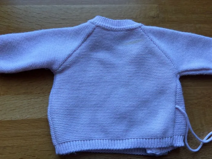 Gilet maille trois kilos sept 1 mois fille - photo numéro 3