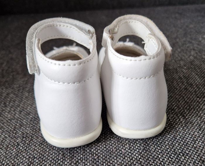 Chaussure premier pas - photo numéro 3