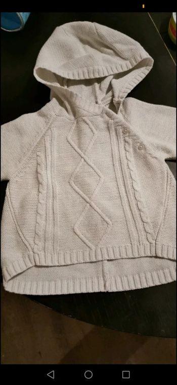 Pull à capuche vertbaudet 18 mois