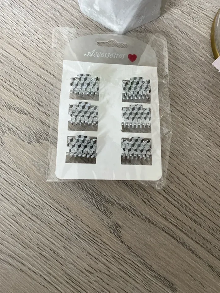 petites barrettes - photo numéro 2