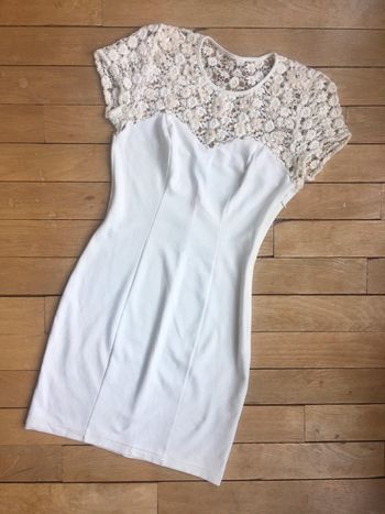 Robe mini avec guipure
