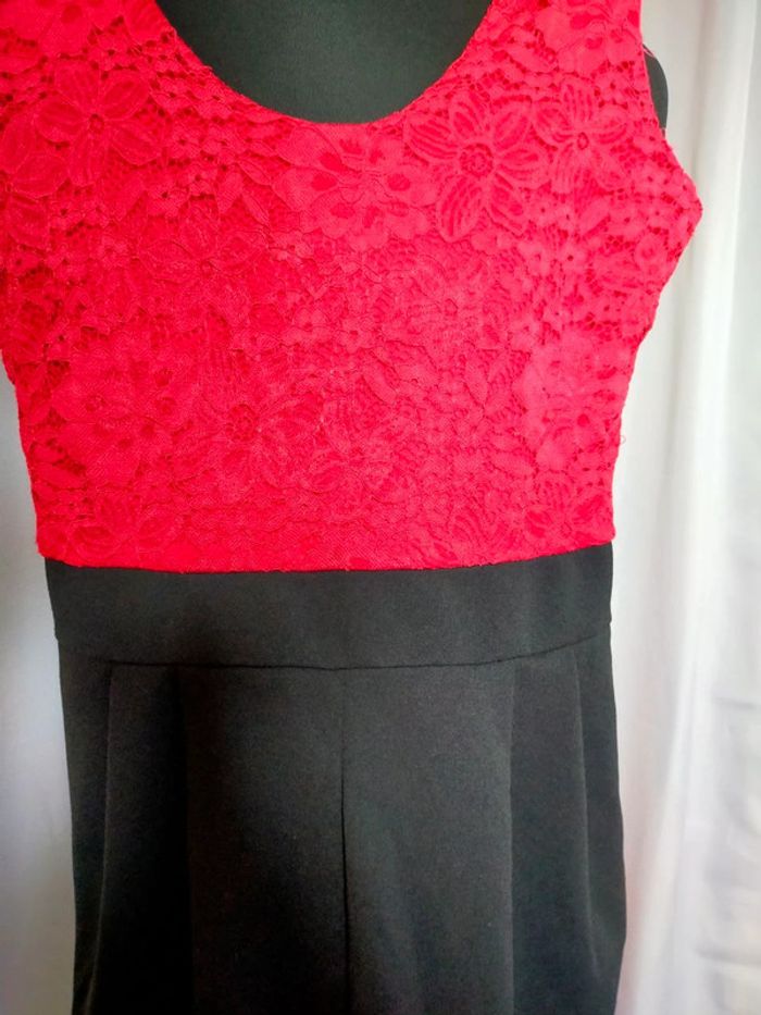 Robe bicolore dentelle rouge & jupe noire – T. 34 (petit) - photo numéro 4