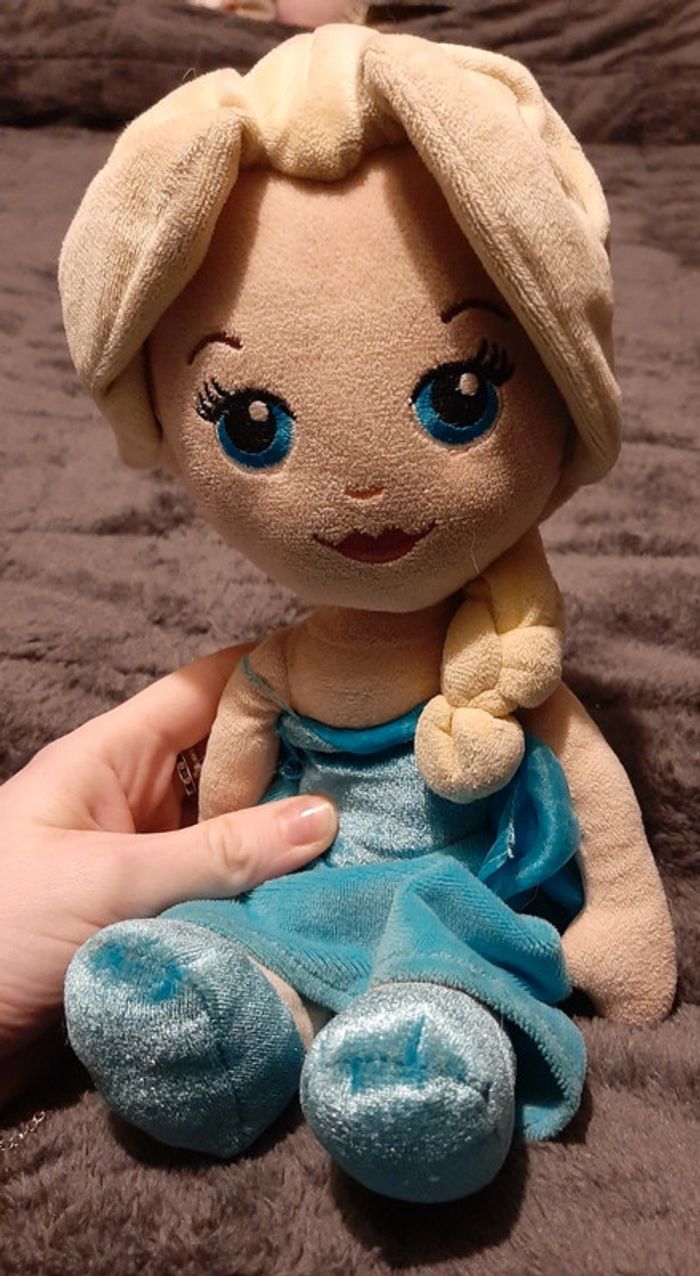 Poupée la reine des neiges - photo numéro 7