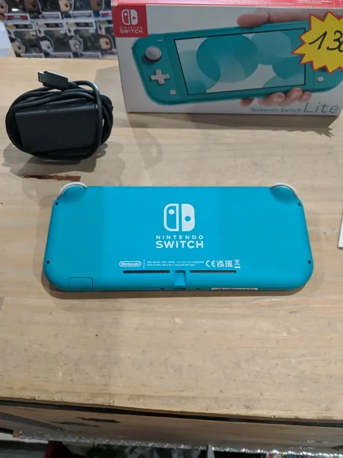 Nintendo Switch Lite Turquoise - photo numéro 6