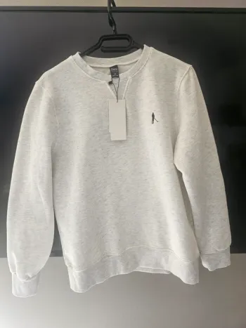 Sweat fille dazy taille S neuf